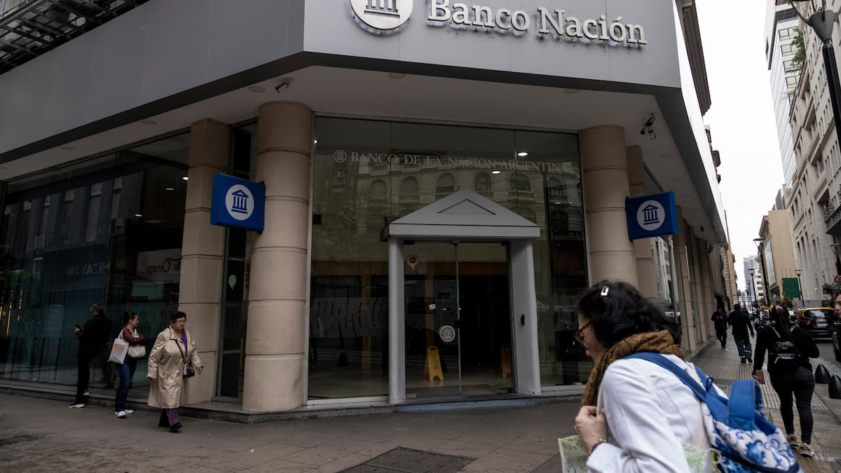 Bancos en Argentina cerrarán cinco días seguidos en noviembre: cuándo y qué operaciones seguirían disponibles