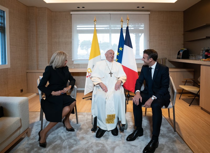 Emmanuel Macron comparte una imagen junto al Papa Francisco. Emmanuel Macron comparte una imagen junto al Papa Francisco.