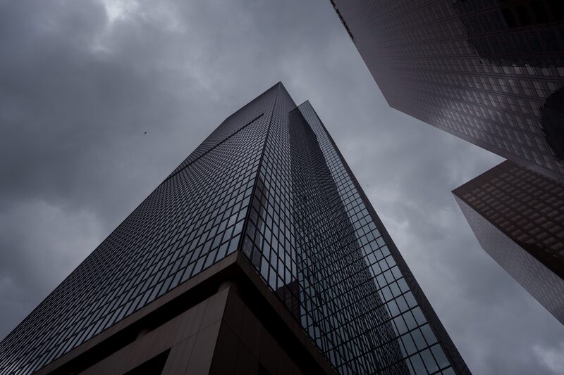 Esta incertidumbre está creando la posibilidad de una recesión, pero el crecimiento económico puede acabar siendo más fuerte, dijo Michael Goosay, director de inversiones de renta fija de Principal Asset Management, en una entrevista en Milken. Esta incertidumbre está creando la posibilidad de una recesión, pero el crecimiento económico puede acabar siendo más fuerte, dijo Michael Goosay, director de inversiones de renta fija de Principal Asset Management, en una entrevista en Milken.