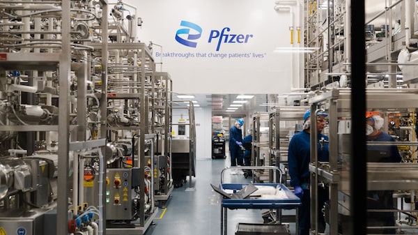 Pfizer eleva su previsión de ventas para 2026 tras sólidos resultados trimestrales Pfizer eleva su previsión de ventas para 2026 tras sólidos resultados trimestrales