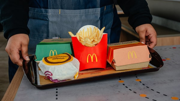 McDonald’s acelera sus ventas en EE.UU. con un alza de 6,8% y supera las estimaciones McDonald’s acelera sus ventas en EE.UU. con un alza de 6,8% y supera las estimaciones