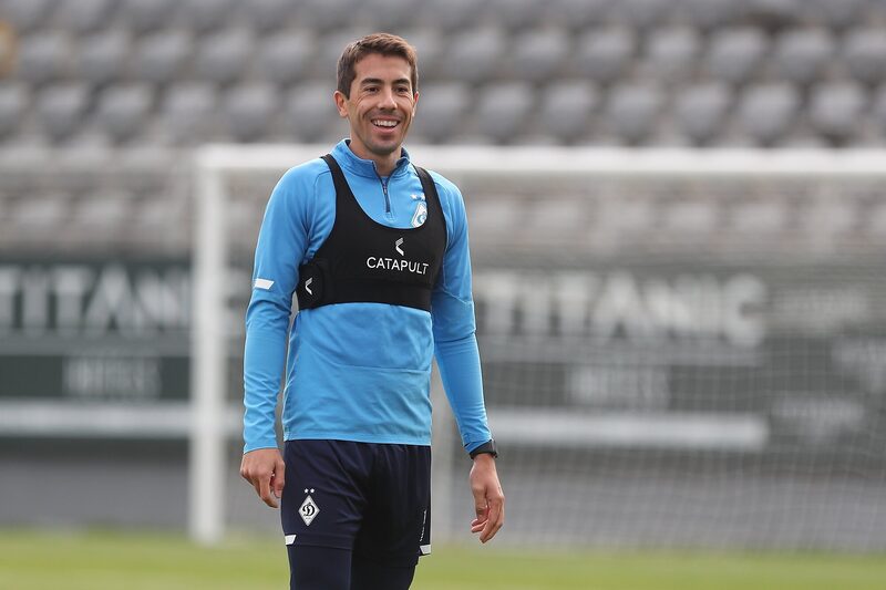 El futbolista uruguayo Carlos de Pena juega en el Dynamo de Kiev. Foto: Twitter.com/DynamoKyiv El futbolista uruguayo Carlos de Pena juega en el Dynamo de Kiev. Foto: Twitter.com/DynamoKyiv