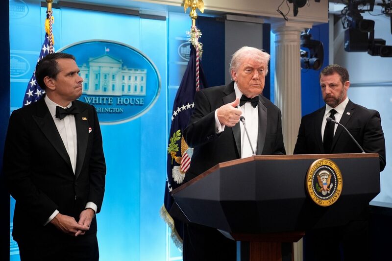 Donald Trump durante uma coletiva de imprensa em 25 de abril. (Foto: Yuri Gripas/Abaca/Bloomberg) Donald Trump durante uma coletiva de imprensa em 25 de abril. (Foto: Yuri Gripas/Abaca/Bloomberg)