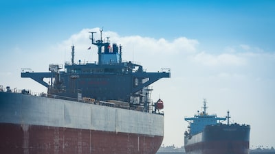 Déficit comercial de EE.UU. se dispara 24% en julio por el auge de las importaciones tecnológicas Déficit comercial de EE.UU. se dispara 24% en julio por el auge de las importaciones tecnológicas