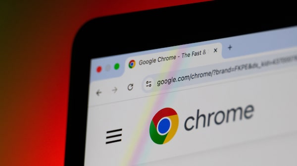 Google recibe multa de US$1.000 millones de la UE por favorecer sus propios servicios Google recibe multa de US$1.000 millones de la UE por favorecer sus propios servicios