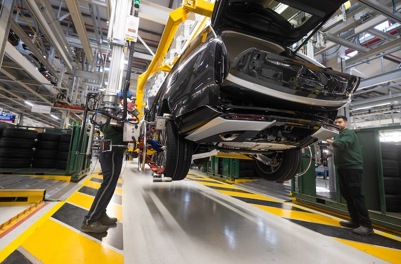 Inside The Jaguar Land Rover Factory Ahead Of Results. Inside The Jaguar Land Rover Factory Ahead Of Results.