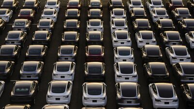 Musk diz que investimento da Tesla na xAI depende de aval dos acionistas Musk diz que investimento da Tesla na xAI depende de aval dos acionistas