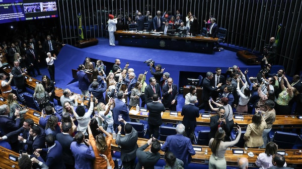 Senado aprova fim da escala 6x1, em impulso para Lula antes do segundo turno Senado aprova fim da escala 6x1, em impulso para Lula antes do segundo turno