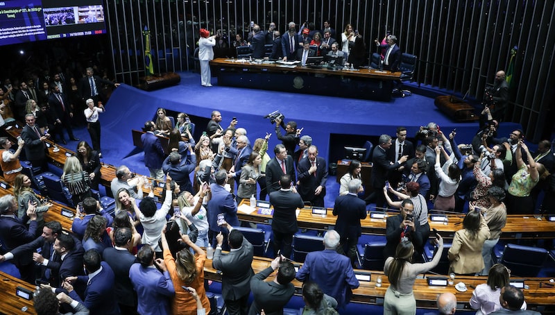 Brasília – DF – 14/10/2026 - Sessão do Senado que votou o fim da escala 6X1. Lula Marques/Agência Brasil. Brasília – DF – 14/10/2026 - Sessão do Senado que votou o fim da escala 6X1. Lula Marques/Agência Brasil.