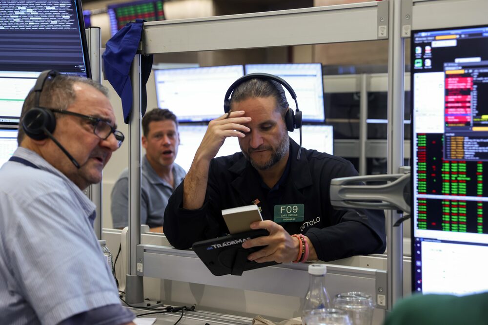 Traders work on the floor of the American Stock Exchange (AMEX) at the New York Stock Exchange (NYSE) in New York, US, on Wednesday, Aug. 12, 2026. US stocks advanced toward all-time highs, led by the technology sector, after a subdued inflation reading helped ease interest-rate hike concerns. Photographer: Michael Nagle/Bloomberg Traders work on the floor of the American Stock Exchange (AMEX) at the New York Stock Exchange (NYSE) in New York, US, on Wednesday, Aug. 12, 2026. US stocks advanced toward all-time highs, led by the technology sector, after a subdued inflation reading helped ease interest-rate hike concerns. Photographer: Michael Nagle/Bloomberg