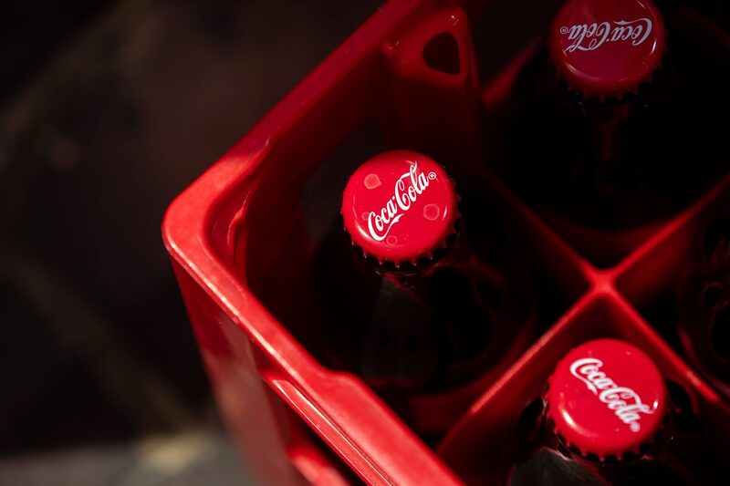 Coca-Cola no confirmó la información suministrada por Trump, pero agradeció su entusiasmo y vaticinó una nueva gama de productos. Coca-Cola no confirmó la información suministrada por Trump, pero agradeció su entusiasmo y vaticinó una nueva gama de productos.