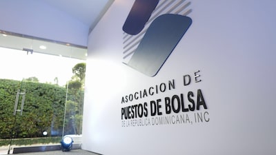 Cómo invertir con poco dinero en el mercado de valores de República Dominicana Cómo invertir con poco dinero en el mercado de valores de República Dominicana