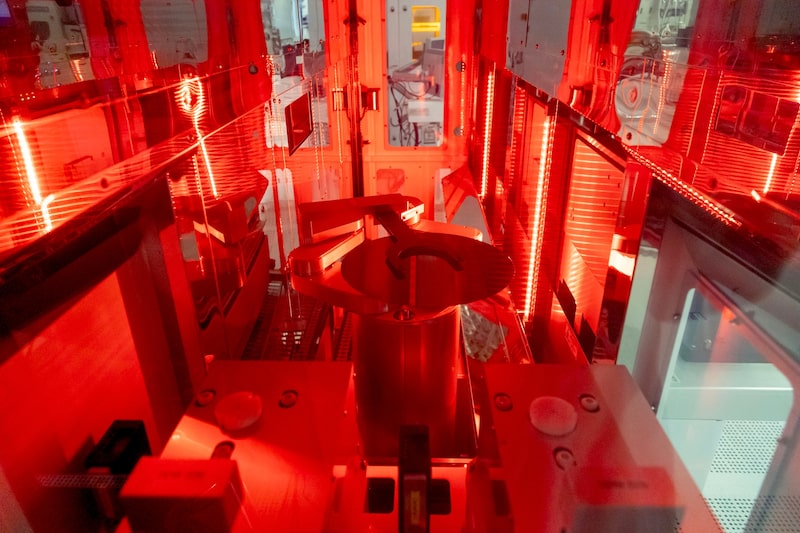 Una apiladora clasifica obleas de silicio en la sede central de Micron Technology Inc. en Boise, Idaho. Fotógrafo: Kyle Green/Bloomberg Una apiladora clasifica obleas de silicio en la sede central de Micron Technology Inc. en Boise, Idaho. Fotógrafo: Kyle Green/Bloomberg