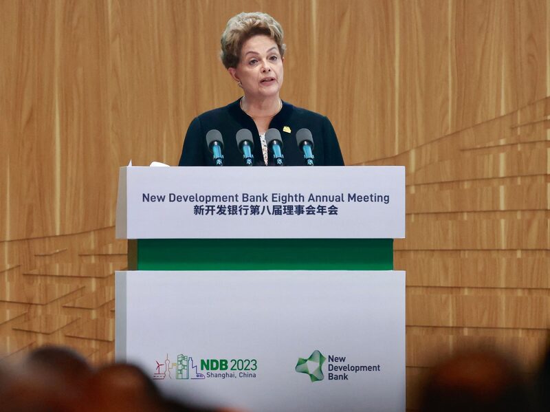 Dilma Rousseff durante evento do New Development Bank em Xangai, na China, nesta terça (30) (Foto: AFP/Getty Images) Dilma Rousseff durante evento do New Development Bank em Xangai, na China, nesta terça (30) (Foto: AFP/Getty Images)