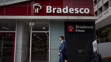 Bradesco quer contratar 16 na área de renda fixa para subir no ranking de emissões Bradesco quer contratar 16 na área de renda fixa para subir no ranking de emissões
