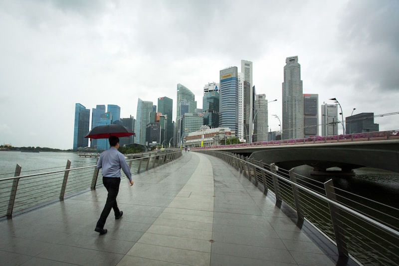 Predee Anuvatnujotikul e Garret Mallal deixaram de ter vínculo com a SPX Capital Management Singapore em junho e agosto, respectivamente (Foto: Nicky Loh/Bloomberg) Predee Anuvatnujotikul e Garret Mallal deixaram de ter vínculo com a SPX Capital Management Singapore em junho e agosto, respectivamente (Foto: Nicky Loh/Bloomberg)