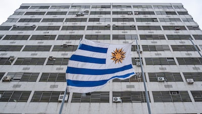 Uruguay sube su tasa de interés al 6% tras dos meses de inflación sobre el objetivo Uruguay sube su tasa de interés al 6% tras dos meses de inflación sobre el objetivo