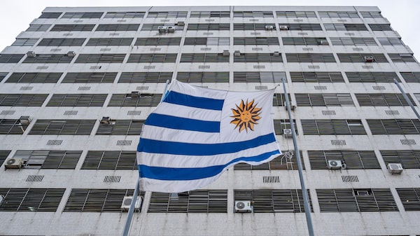 Uruguay sube su tasa de interés al 6% tras dos meses de inflación sobre el objetivo Uruguay sube su tasa de interés al 6% tras dos meses de inflación sobre el objetivo