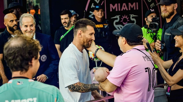 Fortuna de Messi supera US$ 1 bilhão e coloca jogador ao lado de Cristiano Ronaldo Fortuna de Messi supera US$ 1 bilhão e coloca jogador ao lado de Cristiano Ronaldo