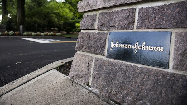 J&J alcanza una valoración récord de US$500.000 millones por el optimismo de Wall Street J&J alcanza una valoración récord de US$500.000 millones por el optimismo de Wall Street