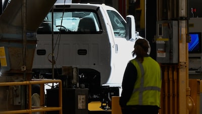 Sector manufacturero de EE.UU. se expande, pero los costos de insumos se disparan Sector manufacturero de EE.UU. se expande, pero los costos de insumos se disparan