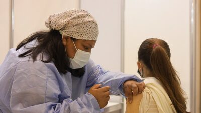 Vacuna gratis contra el dengue en CABA: para quienes y desde cuándo solicitar el turno Vacuna gratis contra el dengue en CABA: para quienes y desde cuándo solicitar el turno