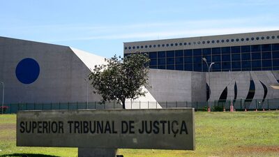 Cooperativas de crédito também poderão pedir falência Cooperativas de crédito também poderão pedir falência