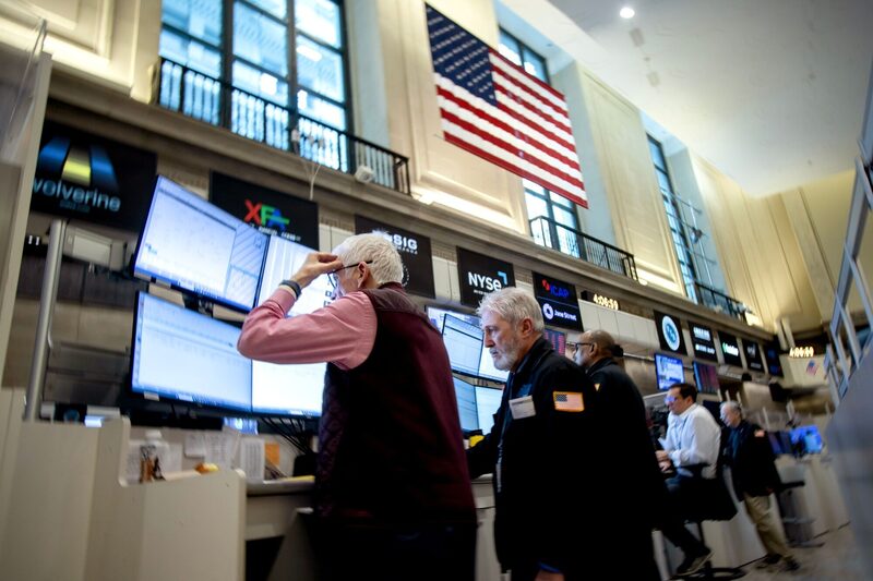 Una encuesta reciente de Bank of America entre gestores de fondos anticipa un cambio en la hegemonía bursátil de la última década. Una encuesta reciente de Bank of America entre gestores de fondos anticipa un cambio en la hegemonía bursátil de la última década.