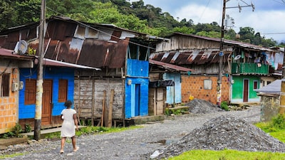 Informalidad laboral y crédito restringido frenan compra de vivienda en América Latina Informalidad laboral y crédito restringido frenan compra de vivienda en América Latina
