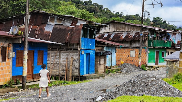 Informalidad laboral y crédito restringido frenan compra de vivienda en América Latina Informalidad laboral y crédito restringido frenan compra de vivienda en América Latina