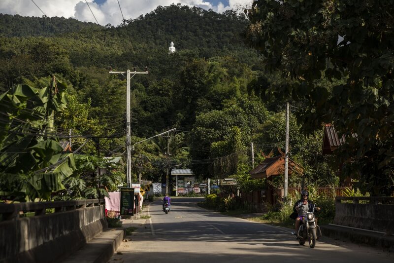 Na Tailândia, os salários médios no setor de turismo diminuíram 9,5% Na Tailândia, os salários médios no setor de turismo diminuíram 9,5%
