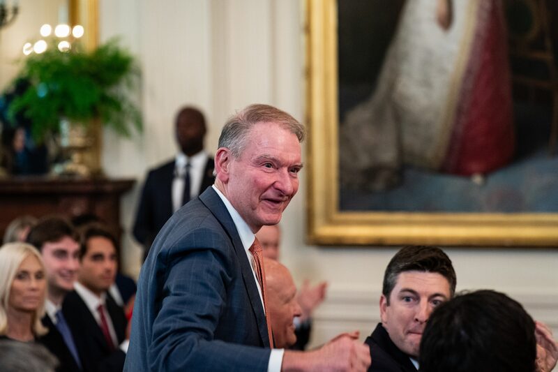 Atkins también dijo que quería impulsar el número de ofertas públicas iniciales en EE.UU. Fotografía: Al Drago/Bloomberg Atkins también dijo que quería impulsar el número de ofertas públicas iniciales en EE.UU. Fotografía: Al Drago/Bloomberg