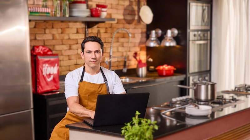 Do delivery ao salão do restaurante: iFood adquire 100% da startup de reservas Get In Do delivery ao salão do restaurante: iFood adquire 100% da startup de reservas Get In