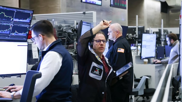 S&P 500 cierra en récord, el cacao se desploma y el petróleo cierra con una ganancia semanal S&P 500 cierra en récord, el cacao se desploma y el petróleo cierra con una ganancia semanal