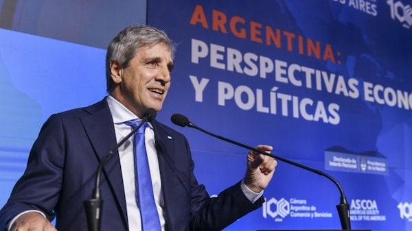 Caputo no cierra puertas al mercado internacional, pero dice que espera mejores condiciones Caputo no cierra puertas al mercado internacional, pero dice que espera mejores condiciones