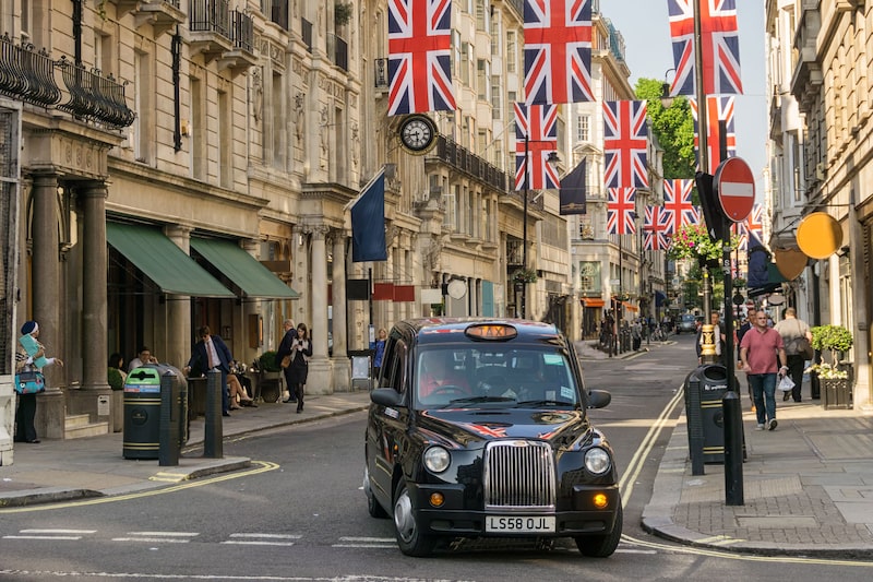 Jermyn Street, St James's, London, UK. June 06, 2016.
Levantamento da Bloomberg aponta corrida por planejamento sucessório, com bilionários e empresas familiares revendo estruturas antes do novo regime fiscal Jermyn Street, St James's, London, UK. June 06, 2016.
Levantamento da Bloomberg aponta corrida por planejamento sucessório, com bilionários e empresas familiares revendo estruturas antes do novo regime fiscal