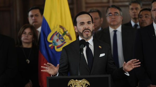 De la Espriella ordena iniciar deportaciones de migrantes indocumentados en Colombia De la Espriella ordena iniciar deportaciones de migrantes indocumentados en Colombia