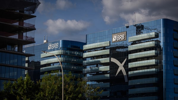 Acionistas do BRB aprovam aumento de capital de R$ 8,8 bilhões após perdas com Master Acionistas do BRB aprovam aumento de capital de R$ 8,8 bilhões após perdas com Master