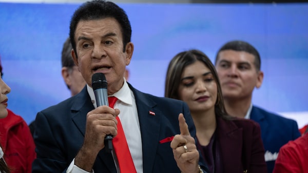 Nasralla denuncia “fraude” en Honduras y dice que el “escrutinio especial está arreglado” Nasralla denuncia “fraude” en Honduras y dice que el “escrutinio especial está arreglado”