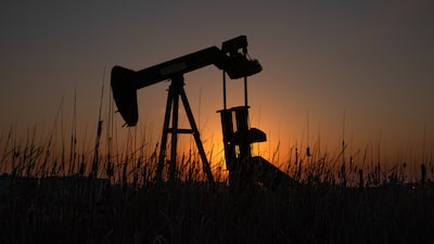 Petróleo sube con fuerza y el WTI toca su nivel más alto desde julio de 2024 por guerra en Irán Petróleo sube con fuerza y el WTI toca su nivel más alto desde julio de 2024 por guerra en Irán