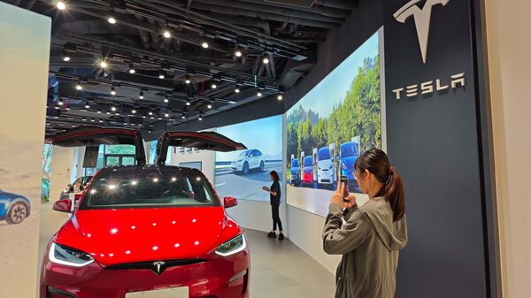 Apesar de crise em elétricos, Tesla ultrapassa a Audi em vendas globais Apesar de crise em elétricos, Tesla ultrapassa a Audi em vendas globais