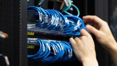 El 44% de la tecnología crítica de las empresas está llegando al final de su vida útil: estudio El 44% de la tecnología crítica de las empresas está llegando al final de su vida útil: estudio