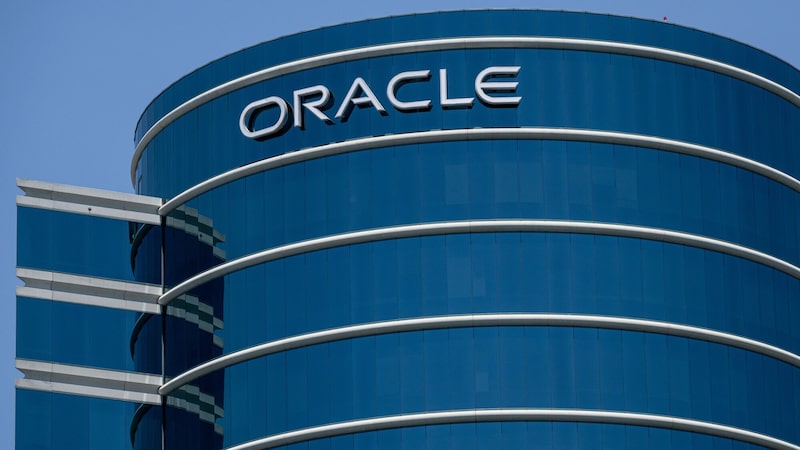 Oracle: salto em gastos e tempo para retorno ampliam preocupação do mercado com IA Oracle: salto em gastos e tempo para retorno ampliam preocupação do mercado com IA