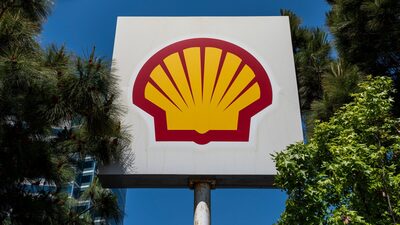 Shell vê retomada em petróleo, mas desafios persistem em químicos e biocombustíveis Shell vê retomada em petróleo, mas desafios persistem em químicos e biocombustíveis