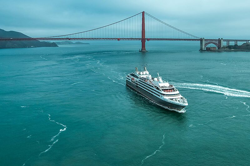 Le Boreal é um dos navios que navegam na América do Sul à espera de autorização para escalas no Brasil Le Boreal é um dos navios que navegam na América do Sul à espera de autorização para escalas no Brasil