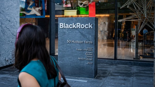 BlackRock elevó sus ingresos 19% en el tercer trimestre tras captar US$205.000 millones en nuevos fondos BlackRock elevó sus ingresos 19% en el tercer trimestre tras captar US$205.000 millones en nuevos fondos