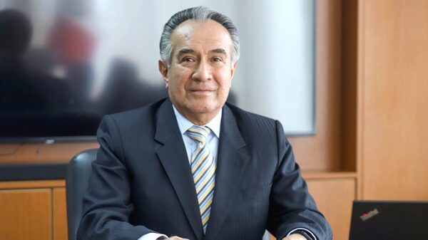 Renuncia presidente de Petroperú, Carlos Vives, a menos de 4 meses de asumir el cargo Renuncia presidente de Petroperú, Carlos Vives, a menos de 4 meses de asumir el cargo