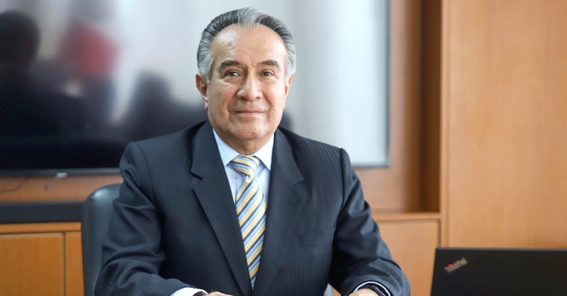 La junta de accionistas de Petroperú designó al ingeniero Carlos Edgar Vives Suárez como presidente de Petroperú desde el 9 de enero de 2023. Se desconocen los motivos detrás de su salida. La junta de accionistas de Petroperú designó al ingeniero Carlos Edgar Vives Suárez como presidente de Petroperú desde el 9 de enero de 2023. Se desconocen los motivos detrás de su salida.