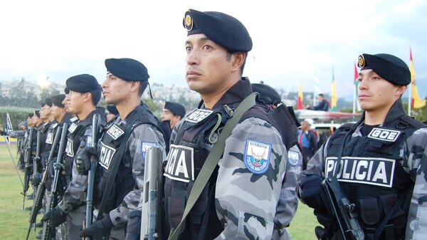 Ecuador regula el uso “legítimo” de la fuerza policial, militar y carcelaria Ecuador regula el uso “legítimo” de la fuerza policial, militar y carcelaria
