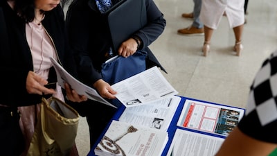 Solicitudes de subsidio por desempleo en EE.UU. siguen en máximos Solicitudes de subsidio por desempleo en EE.UU. siguen en máximos